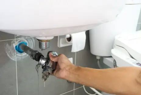 How Blocked Drain Services Restore Smooth Water Flow?
